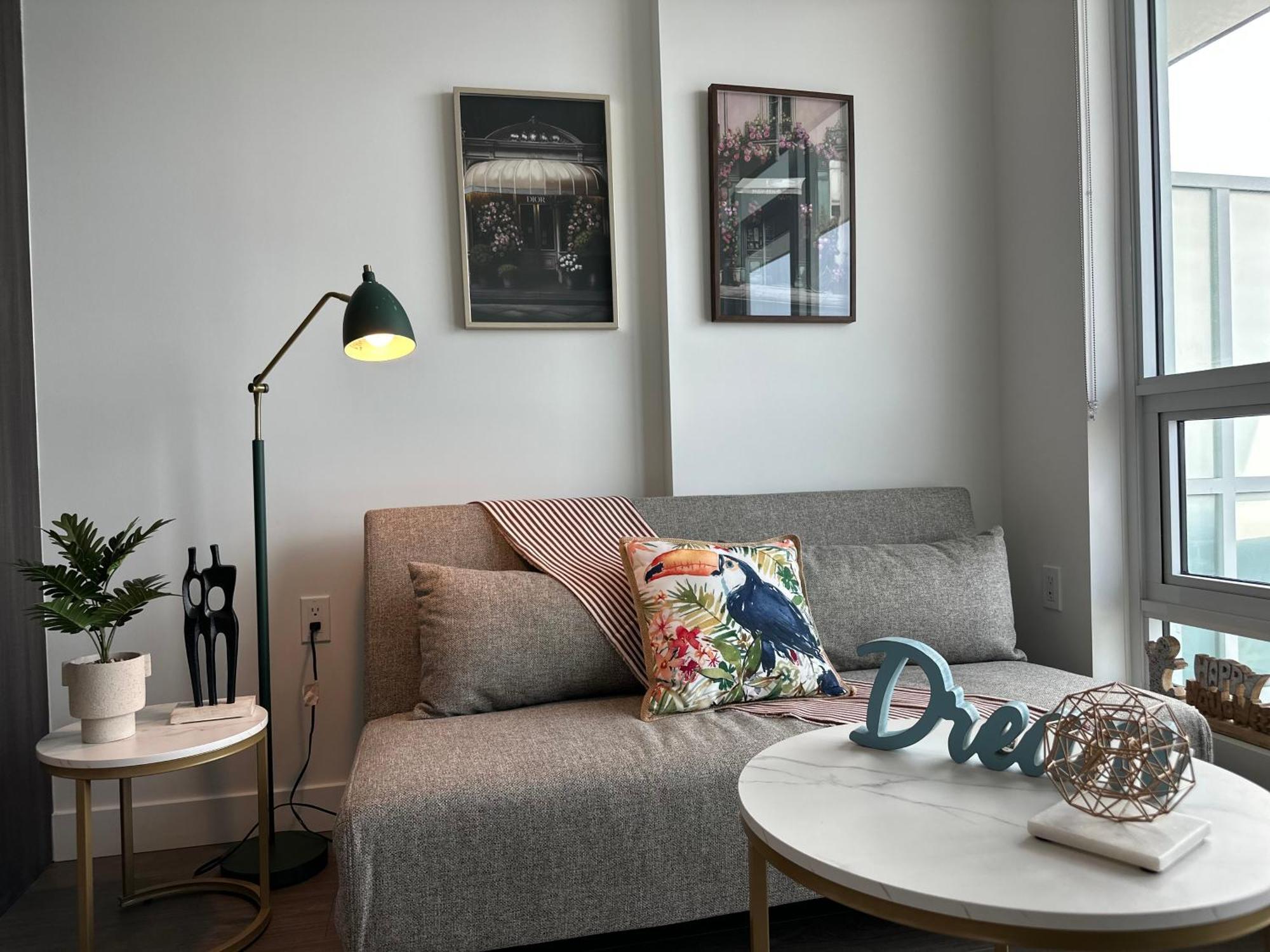 Gorgeous Place In Downtown Rmd 리치먼드 외부 사진